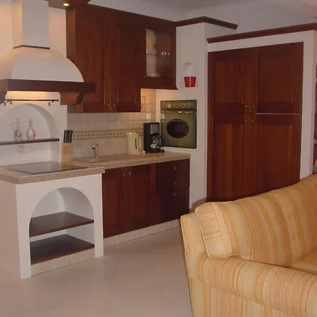 Apopsis Mykonian Houses
